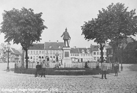 Koege-Torv-med-kilde